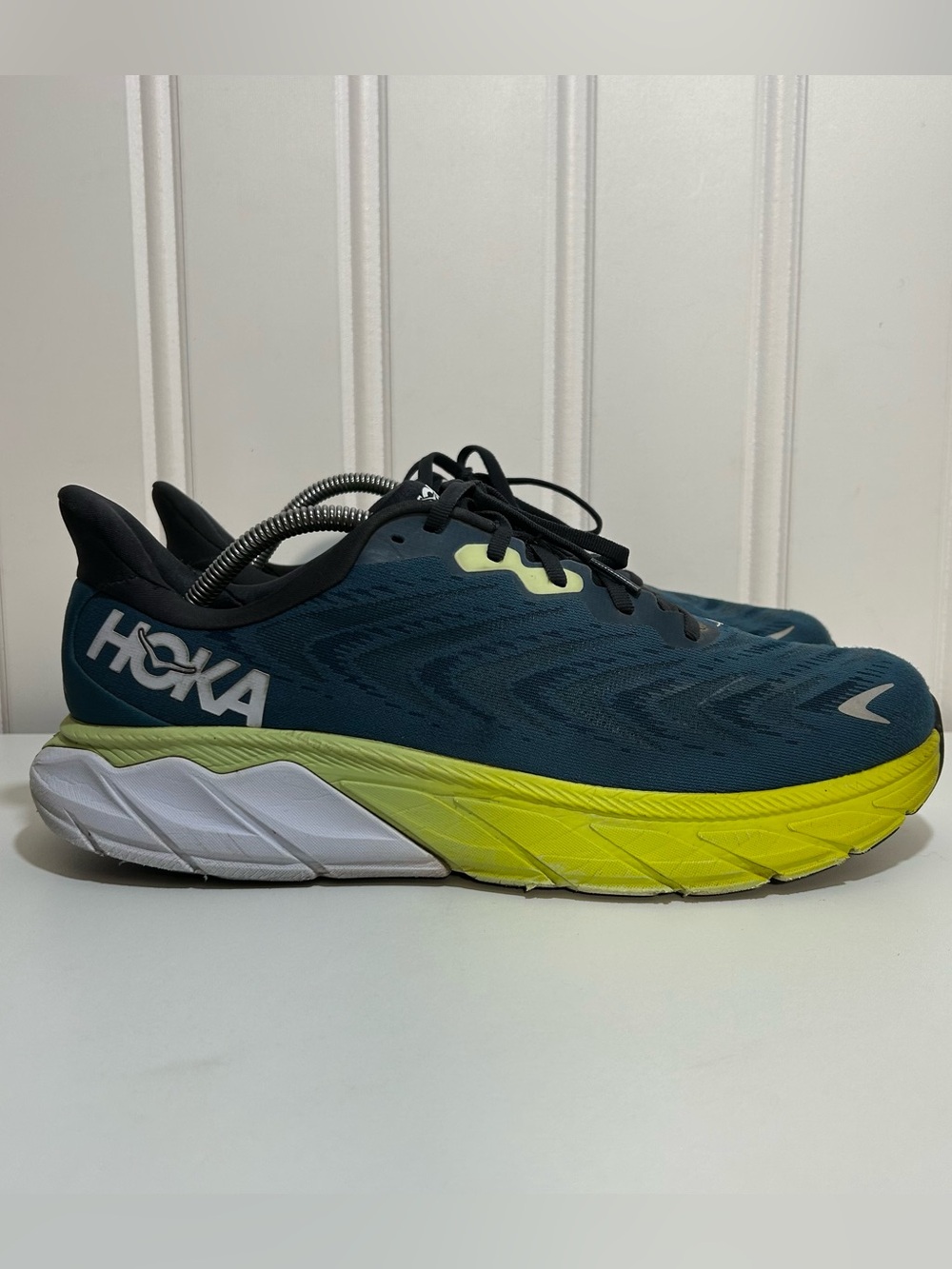 Hoka arahi 6 wide Teal Neon Yellow black white Performance Running Men’s 11.2E